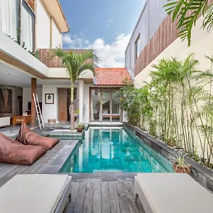Villa Ace - Modern 2br In With Spacious Bedrooms, Bathtub & Private Pool, Seminyak (Bali)